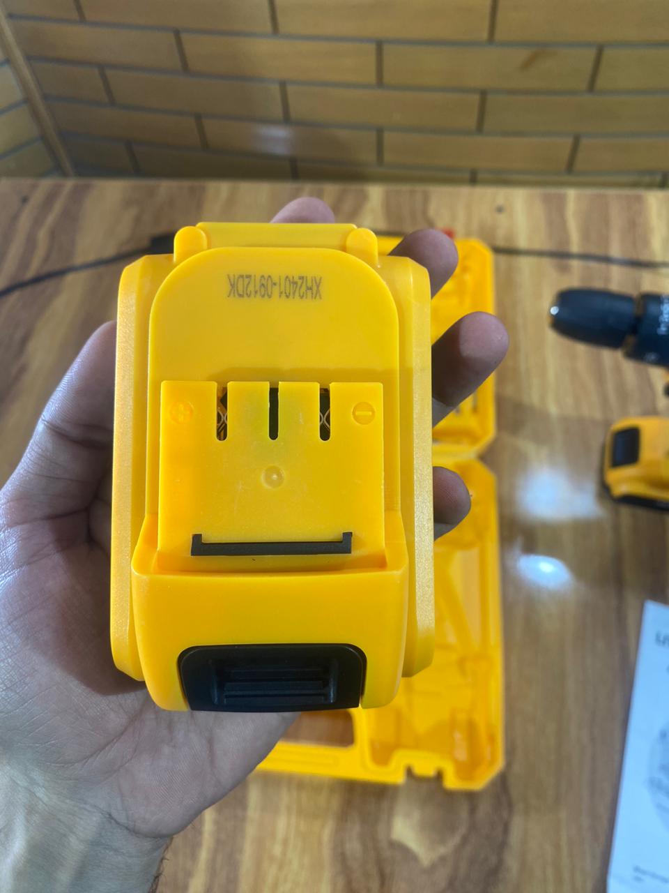 AMAZON LOT 36V ABD DRILL MACHINE AND SCREW DRIVER