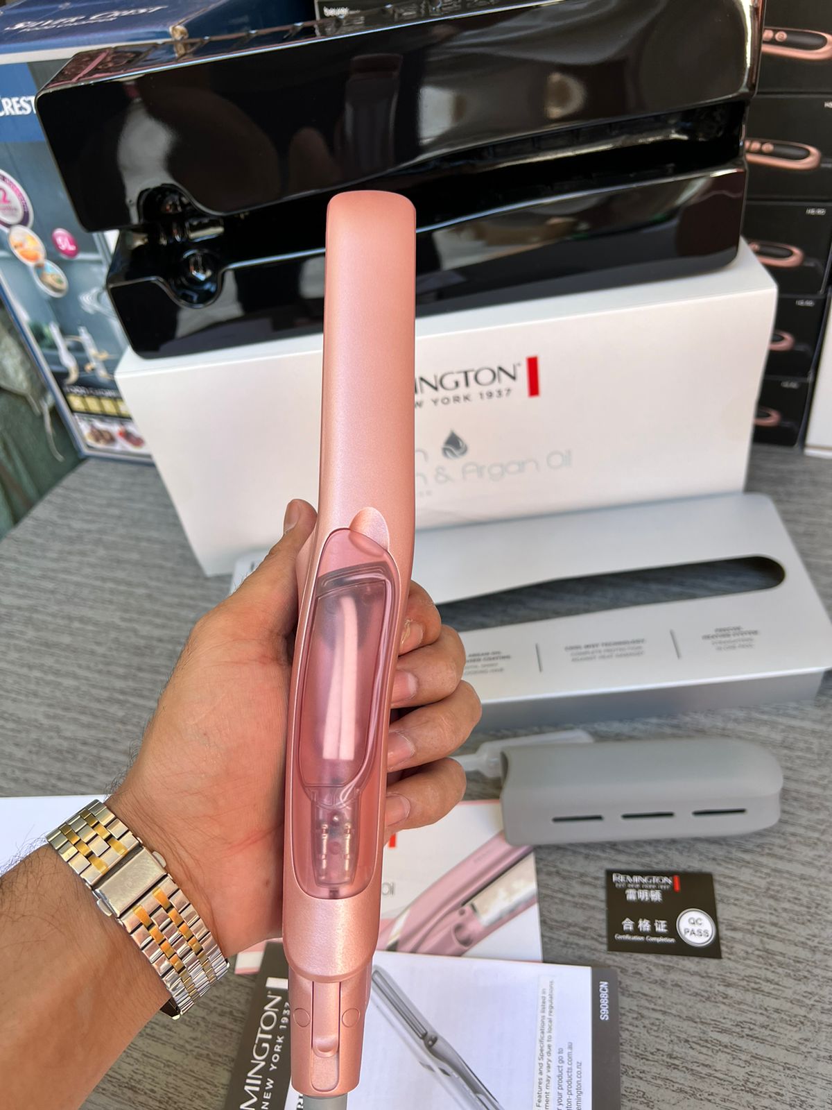 Remington Hydra Luxe Pro Hair Straightener, S9001CN