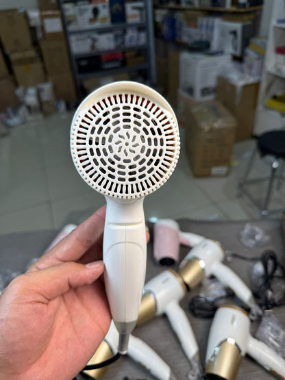 Pro Hair Dryer – Imported Lot with 1 Nozzle