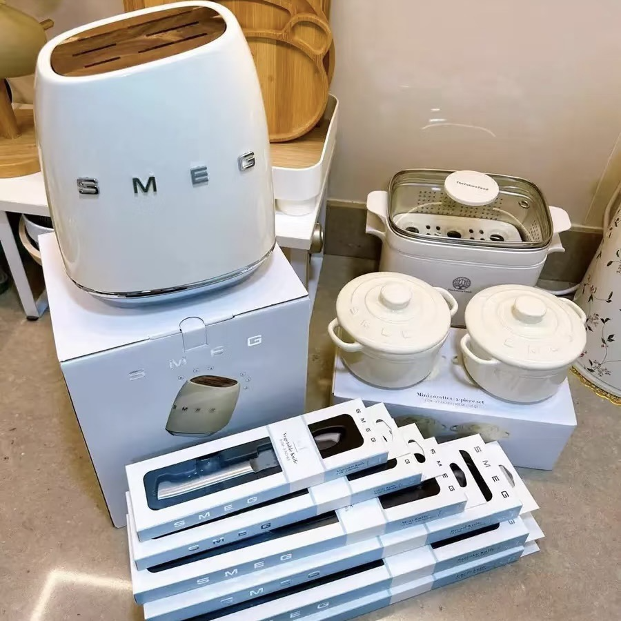 SMEG Cream Vintage Kitchen Knife Set with Stainless Steel Holder - Premium Household Cutlery Collection